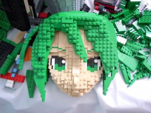 Figure Miku Berukuran Asli Ini Dibuat Dari Lego