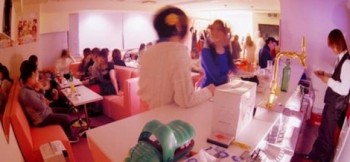 “Girls’ Club” Bar Spesial Untuk Crossdress Kini Juga Hadir di Osaka