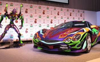 Walaupun Harganya 16 Juta Yen, Peminat Itasha Kolaborasi Evangelion dan 7-Eleven Ini Mencapai 500 Orang Lebih!