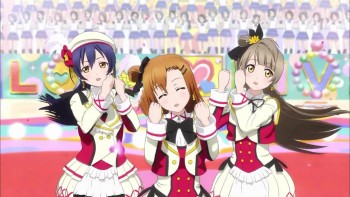 Setelah Sukses Jadi School Idol, Honoka Sekarang Bertarung di Dead or Alive 5: Last Round?