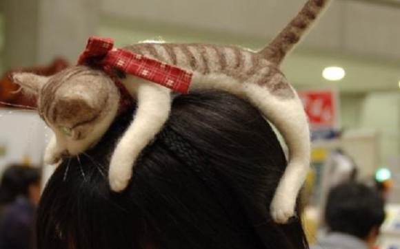 Bando Nekomimi Kelewat Mainstream? Gunakan Bando Kucing Ini!