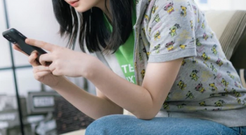 Wanita 21 Tahun Nara Ditahan Setelah Menguntit Wanita 70 Tahun dengan Foto Tidak Senonoh
